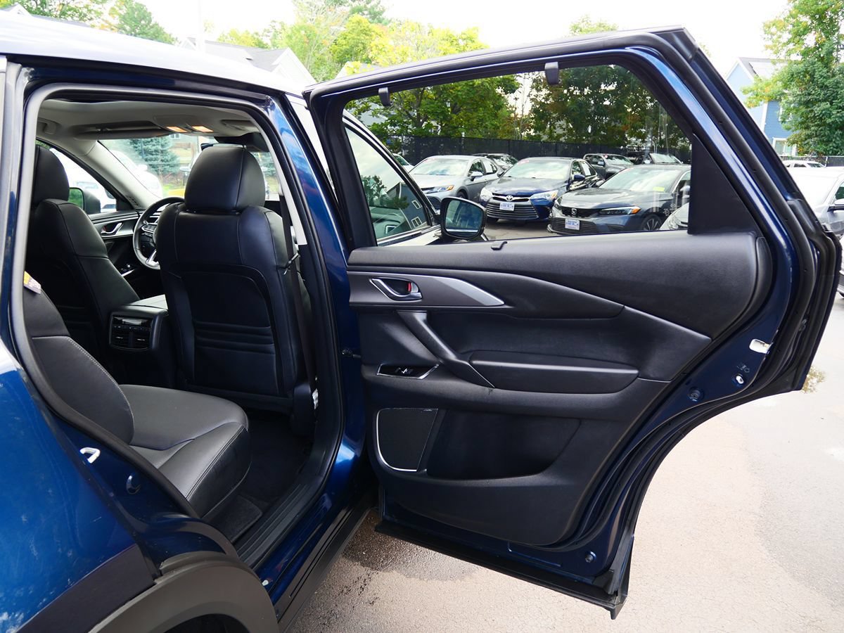Used 2019 MAZDA CX-9 Touring w/ Touring Premium Package AWD/4WD image 32