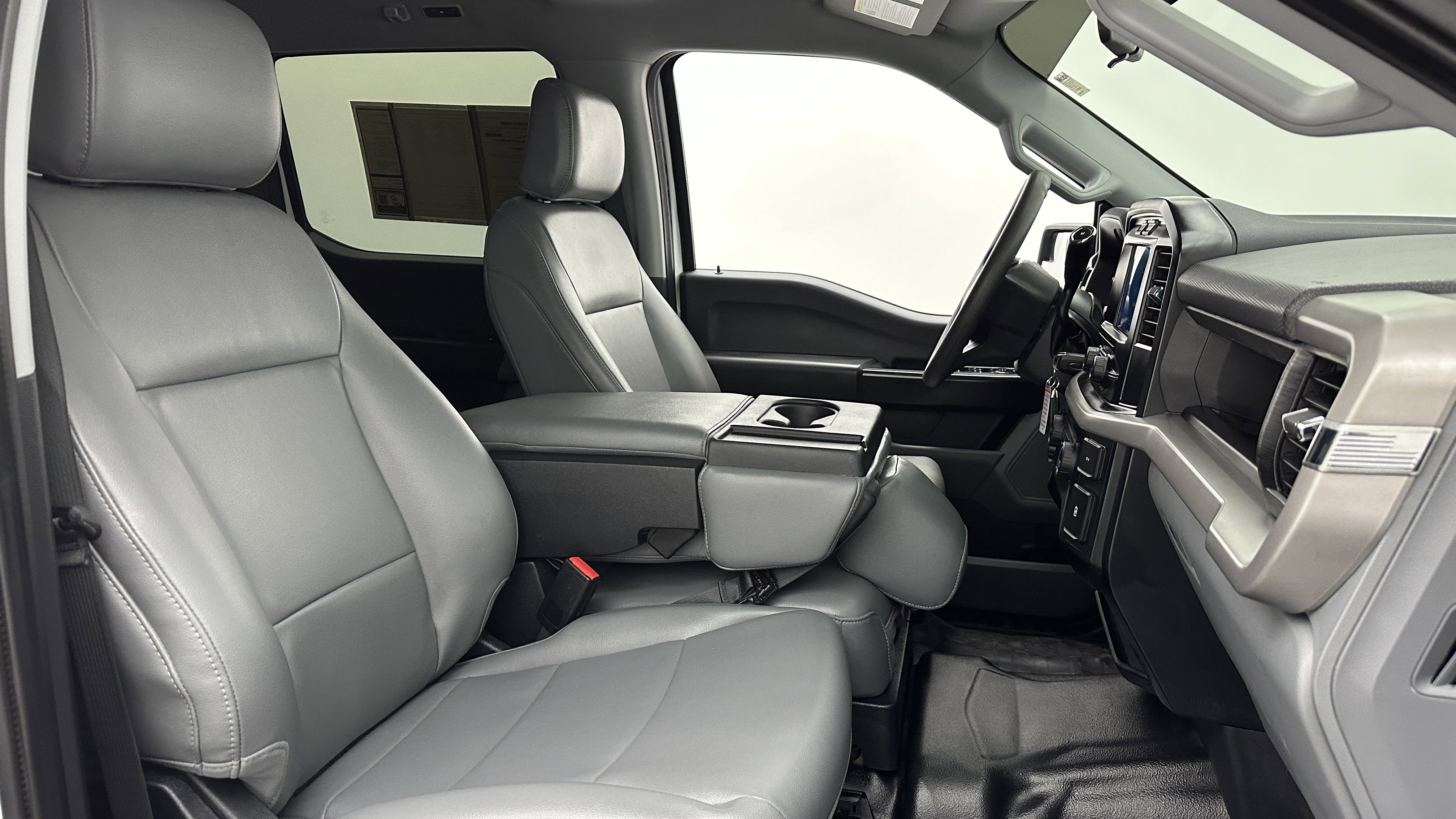 Used 2023 Ford F150 XL image 30