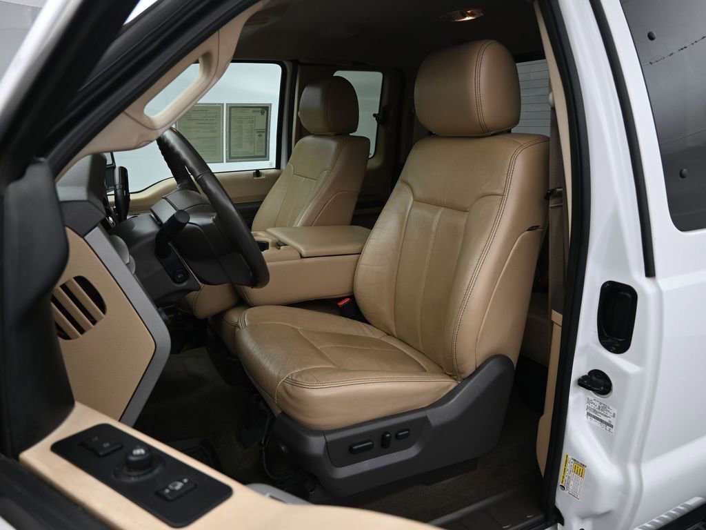 Used 2013 Ford F250 Lariat image 8