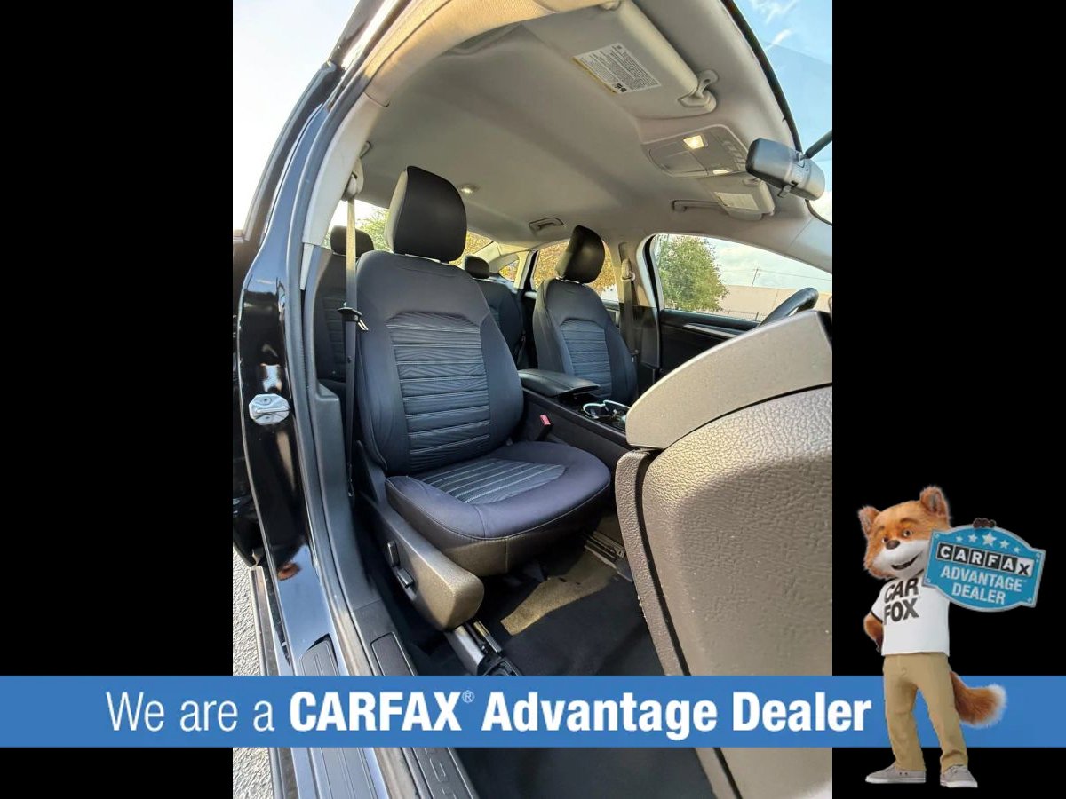 Used 2016 Ford Fusion SE FWD image 36