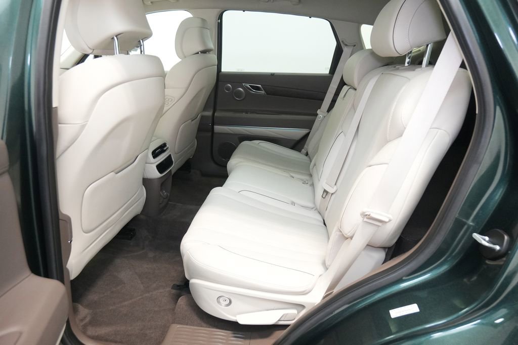 Used 2022 Genesis GV80 2.5T w/ Advanced Package 02 image 25