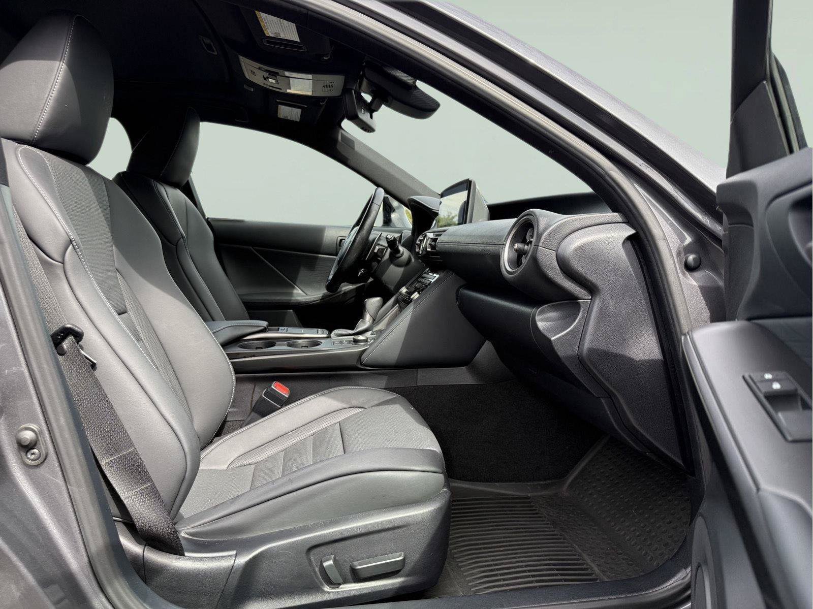 Certified 2022 Lexus IS 500 w/ Accessory Package 2 RWD image 23