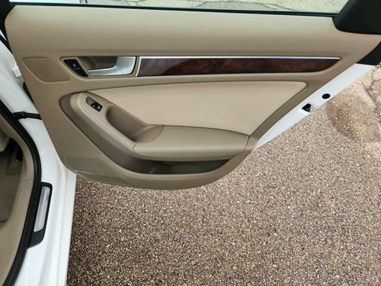 Used 2011 Audi A4 2.0T Premium image 15