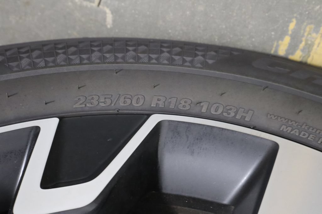 Used 2025 Kia Sportage EX FWD image 44