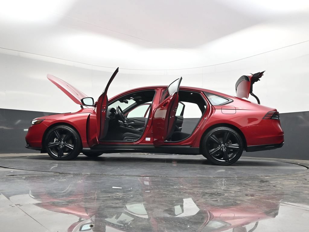 Used 2023 Honda Accord Sport image 41