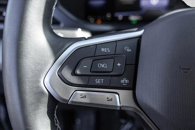 Used 2022 Volkswagen Taos SE image 13