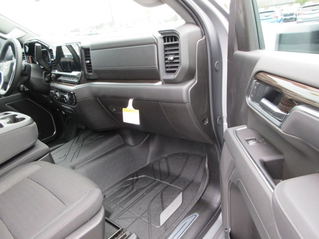 New 2026 Chevrolet Silverado 3500 LT w/ Convenience Package image 18