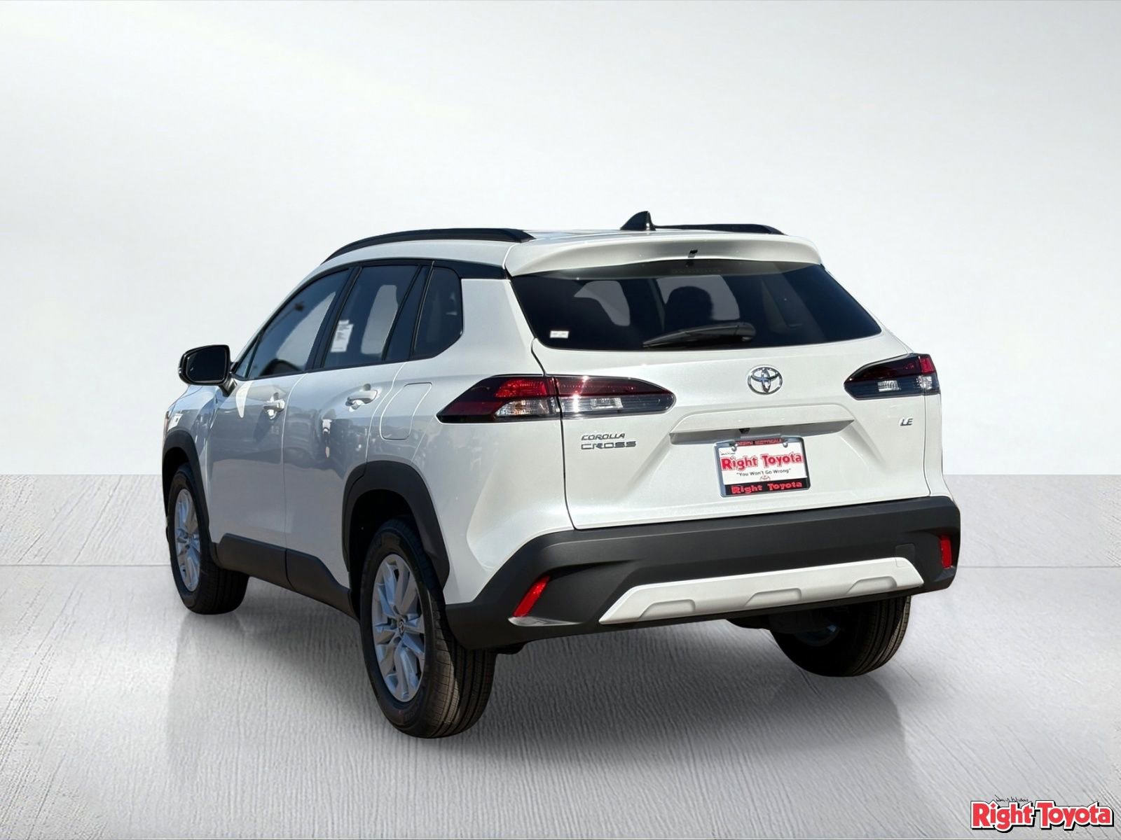 New 2026 Toyota Corolla Cross LE FWD image 4