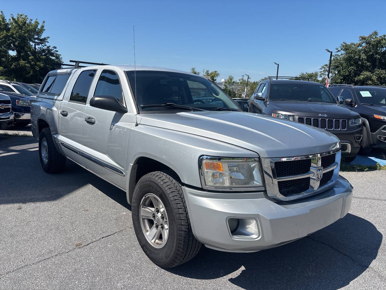 Used 2008 Dodge Dakota Laramie AWD/4WD image 4