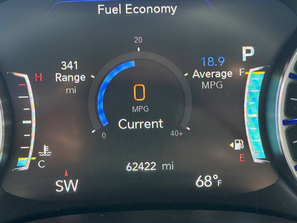 Used 2022 Chrysler Pacifica Touring-L FWD image 26