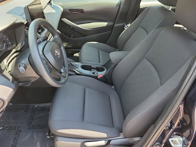 Used 2023 Toyota Corolla LE FWD image 3