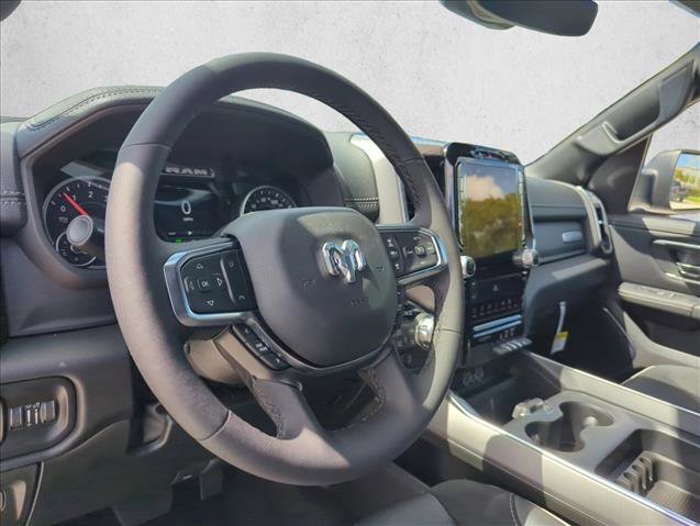 New 2026 RAM 1500 Laramie AWD/4WD image 18