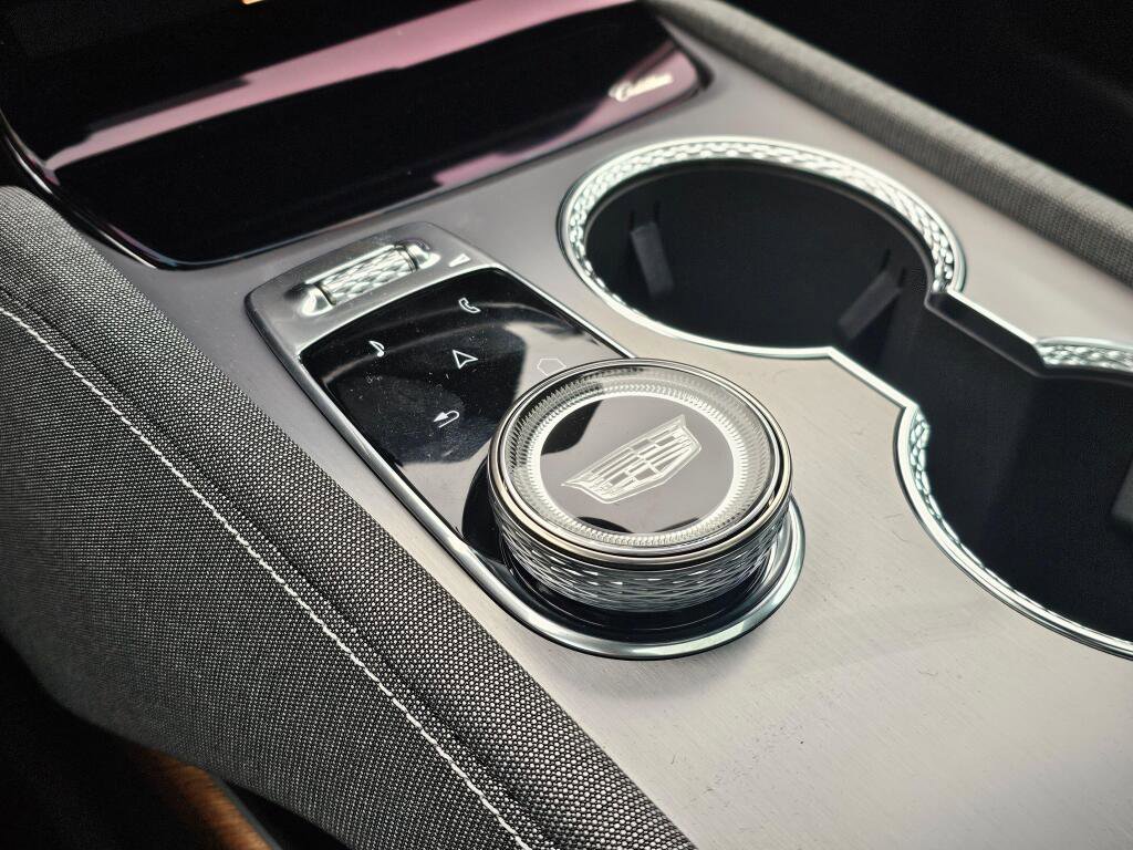 New 2026 Cadillac Vistiq Premium Luxury image 44