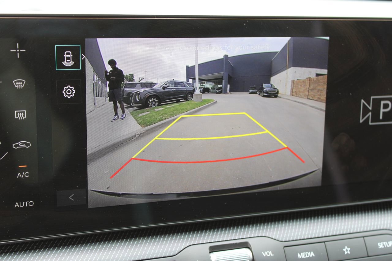 Used 2025 Kia K4 GT-Line w/ GT-Line Premium Package image 8