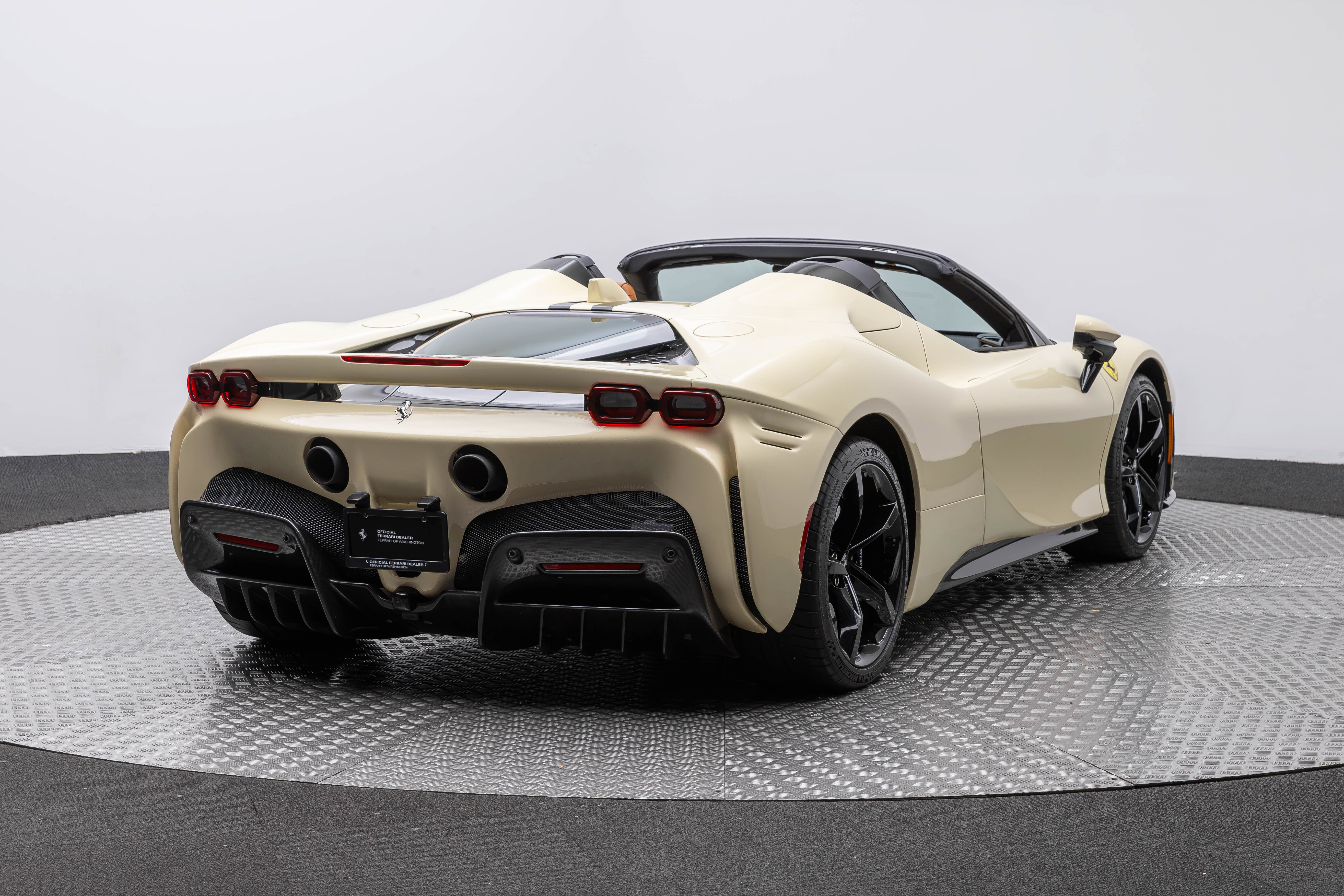Used 2025 Ferrari SF90 Spider AWD/4WD image 7
