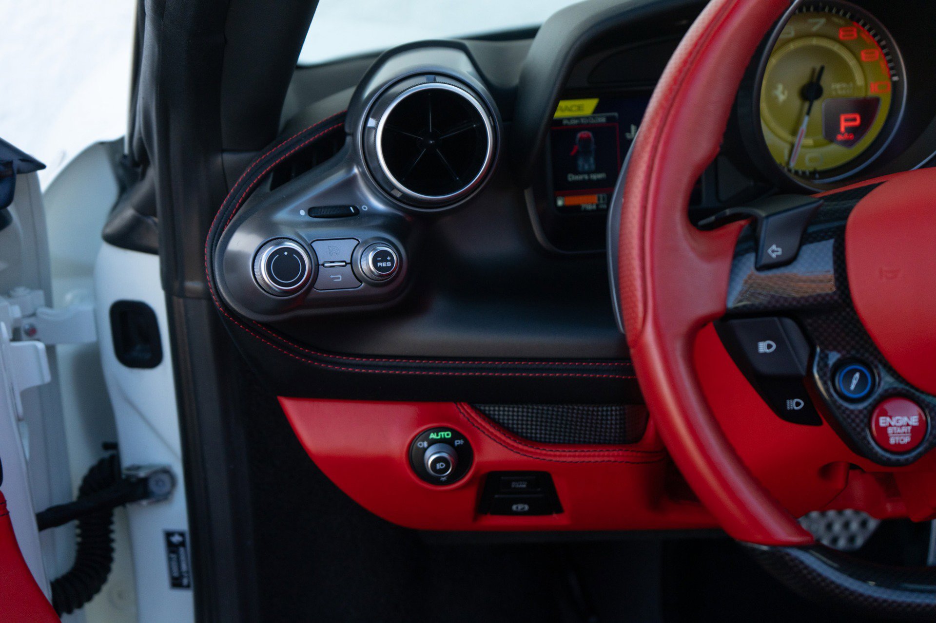 Used 2023 Ferrari F8 Tributo image 22