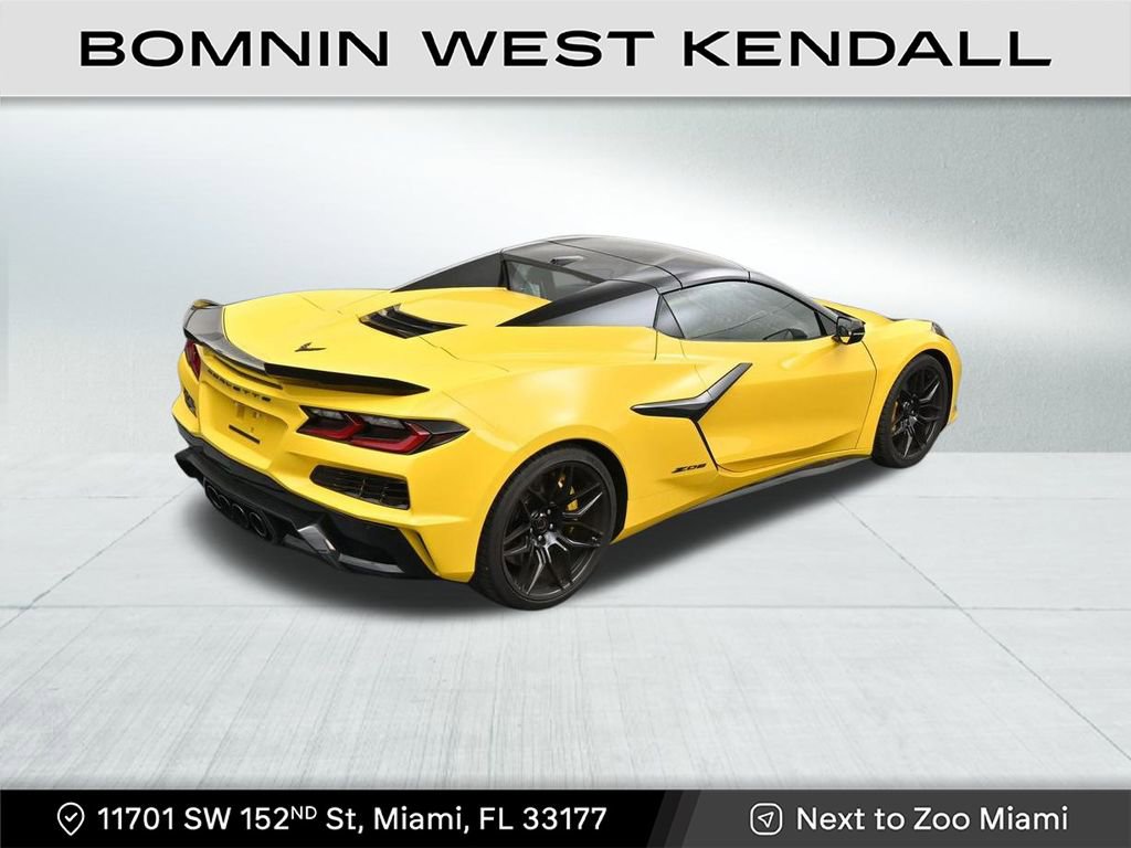 Used 2025 Chevrolet Corvette Z06 w/ Stealth Interior Trim Package image 16