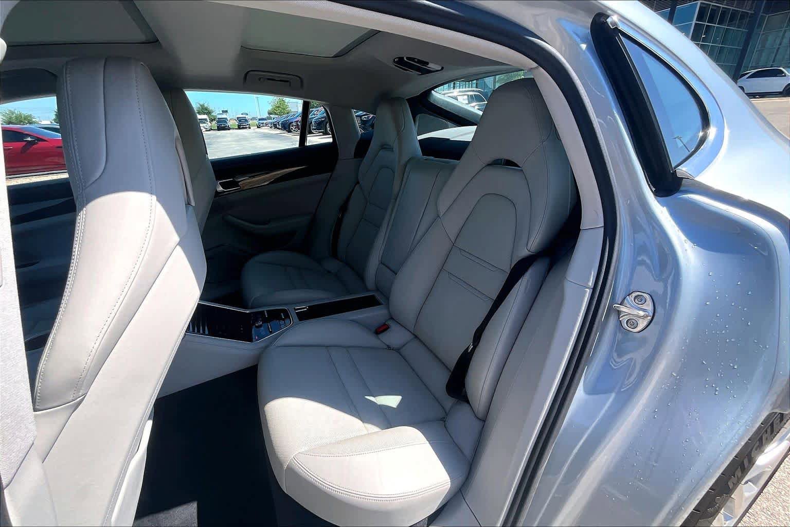 Used 2022 Porsche Panamera 4S AWD/4WD image 19