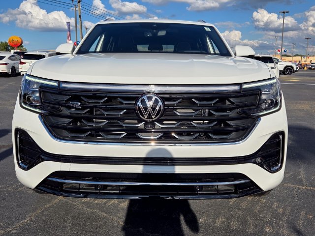 New 2026 Volkswagen Atlas Cross Sport SEL Premium R-Line AWD/4WD image 2
