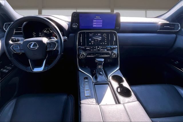 Used 2023 Lexus LX 600 4WD w/ Accessory Package (Z1) image 15