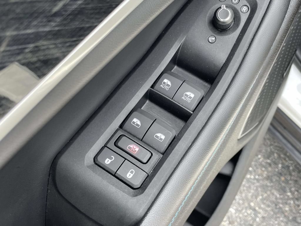 Used 2023 Jeep Grand Cherokee Trailhawk w/ Advanced Protech Group II AWD/4WD image 26