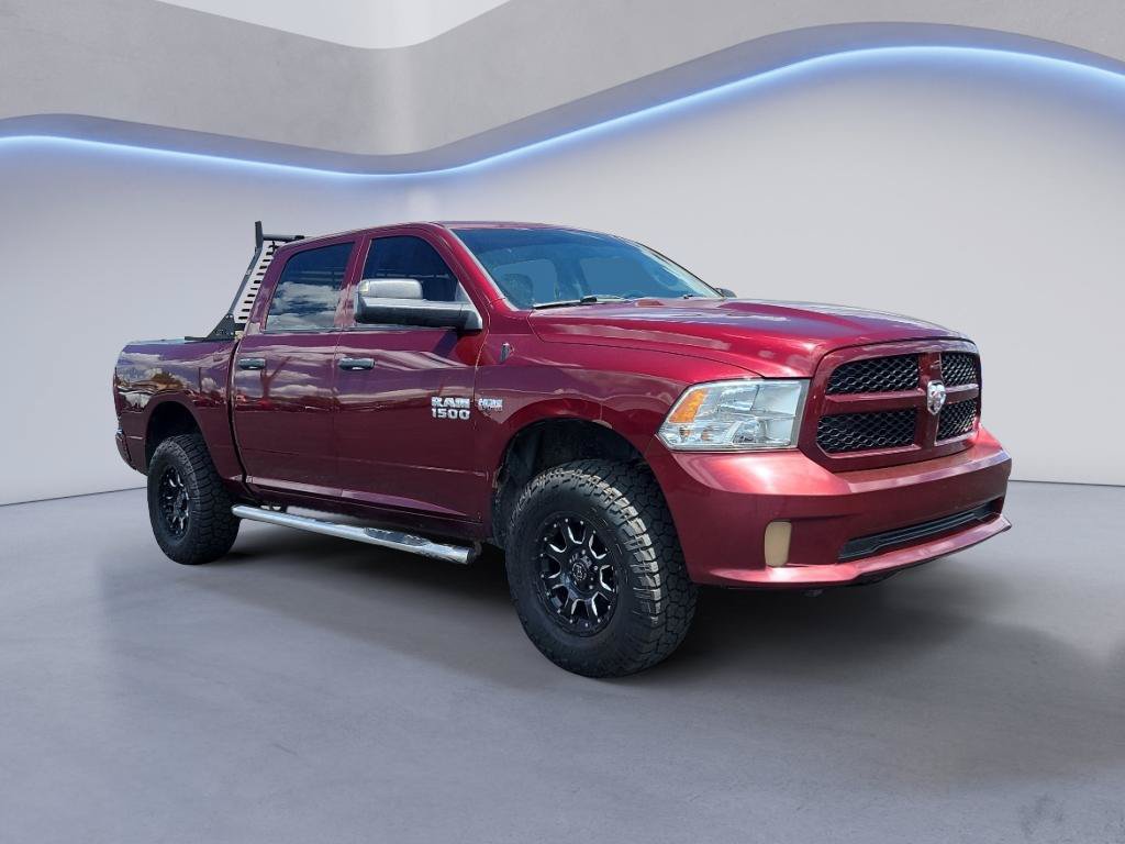 Used 2018 RAM 1500 Express AWD/4WD image 3