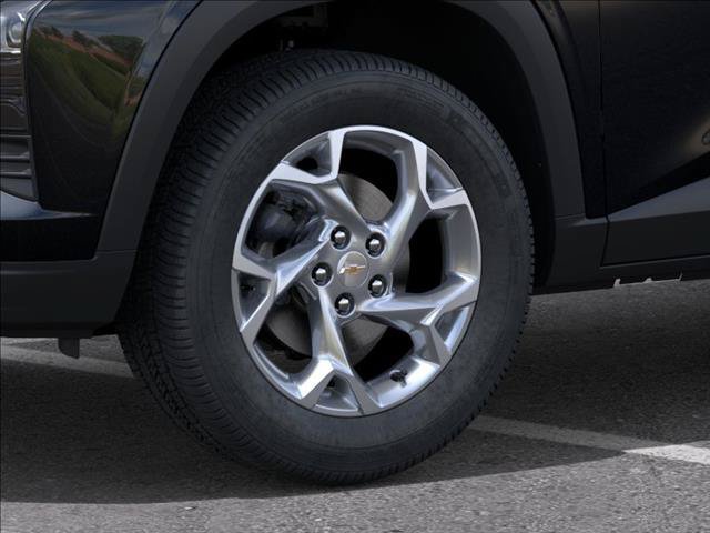 New 2026 Chevrolet Trax LS w/ LS Convenience Package FWD image 9