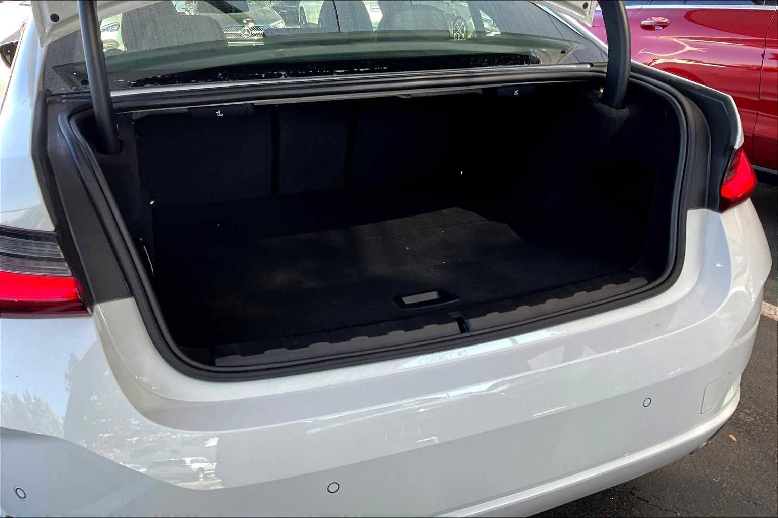 Used 2023 BMW 330e xDrive w/ Premium Package image 36