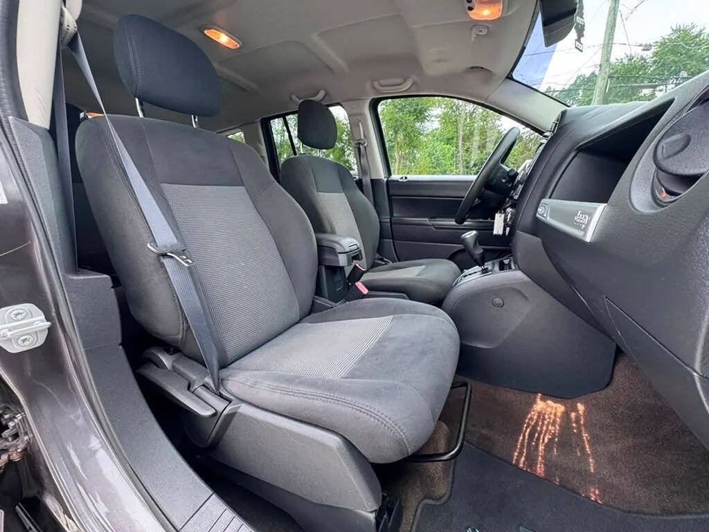 Used 2016 Jeep Compass Sport w/ Power Value Group FWD image 13