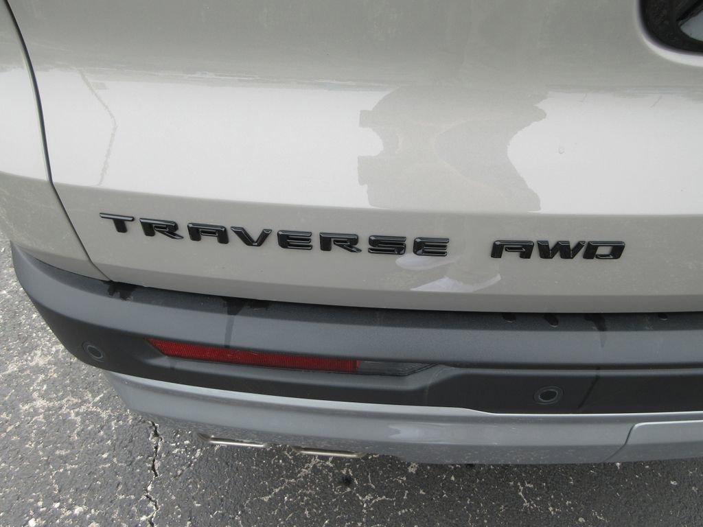 New 2026 Chevrolet Traverse Z71 image 11