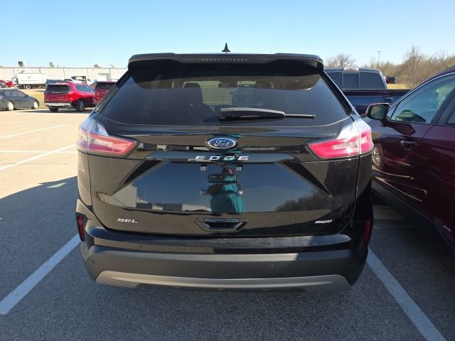 Used 2024 Ford Edge SEL image 4