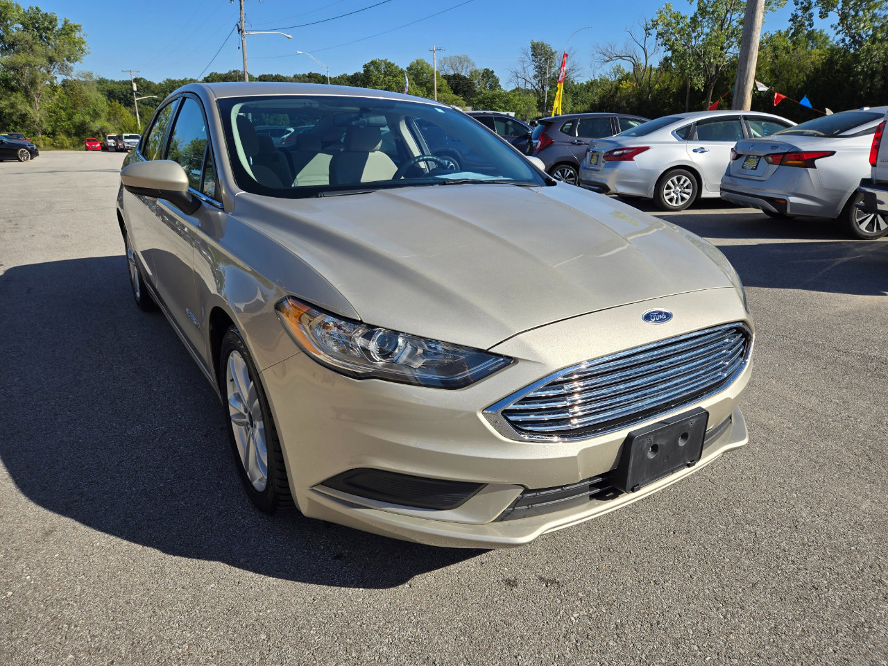 Used 2018 Ford Fusion S image 3