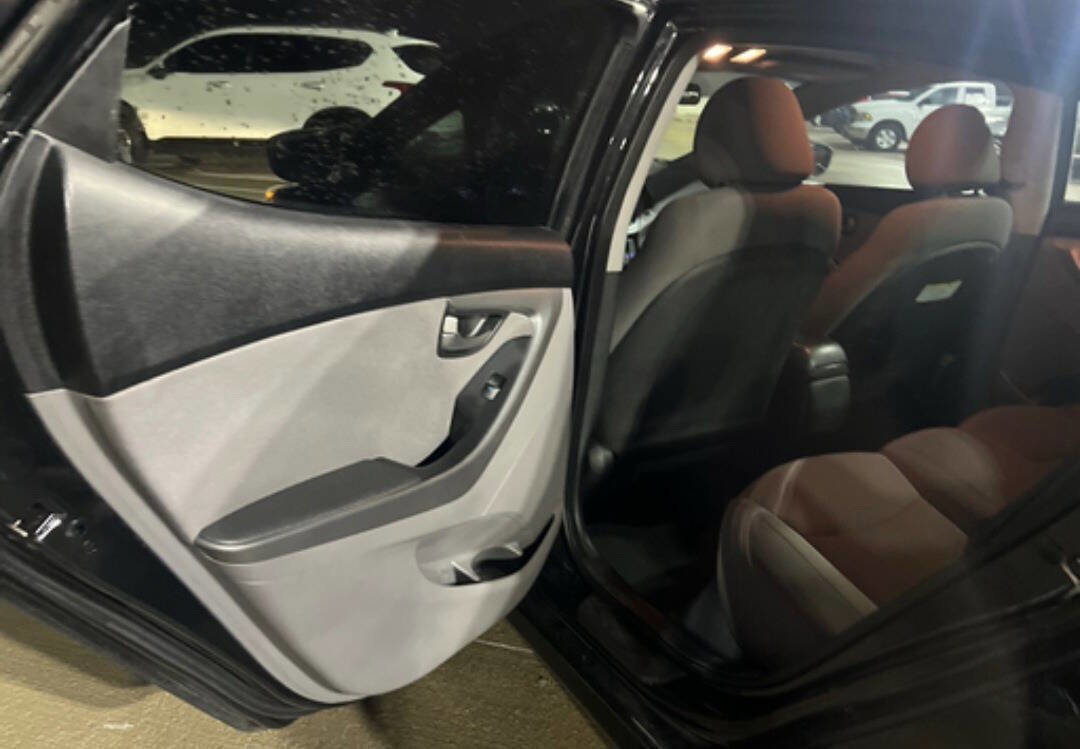 Used 2016 Hyundai Elantra SE w/ Option Group 02 image 10