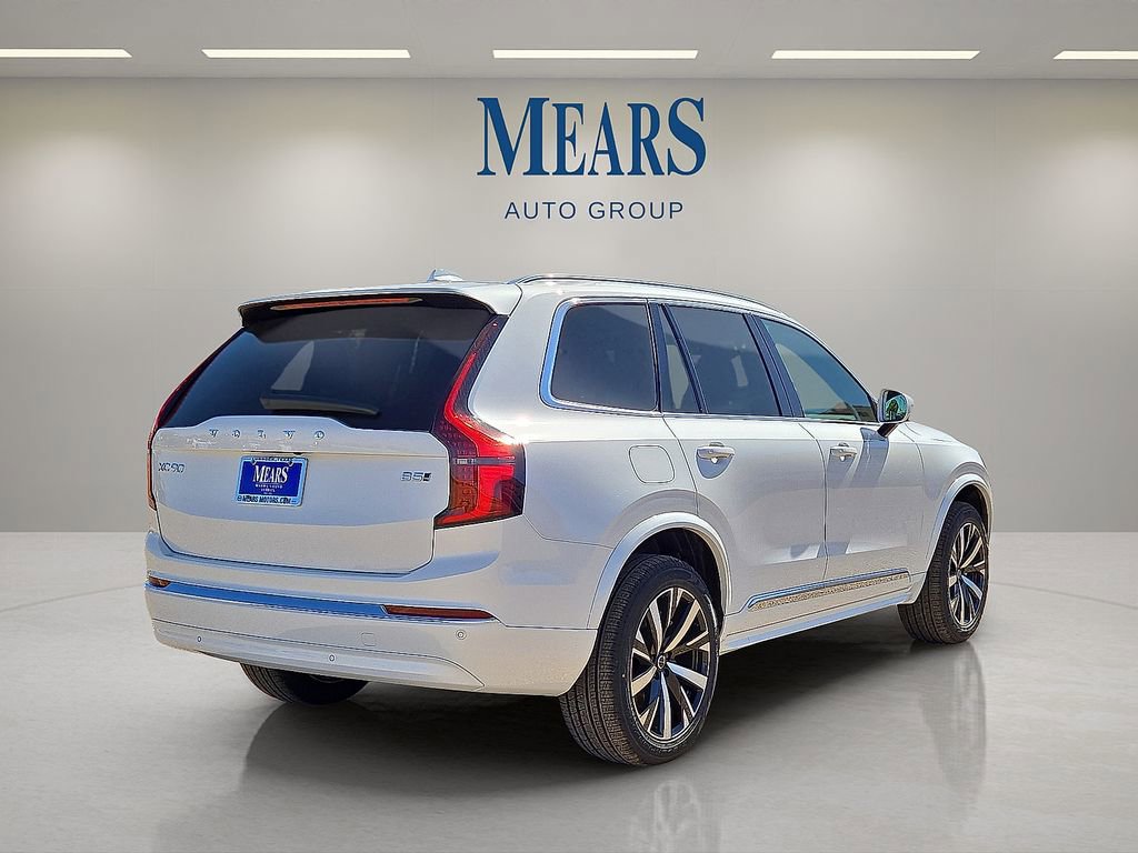 New 2026 Volvo XC90 B5 Core image 5