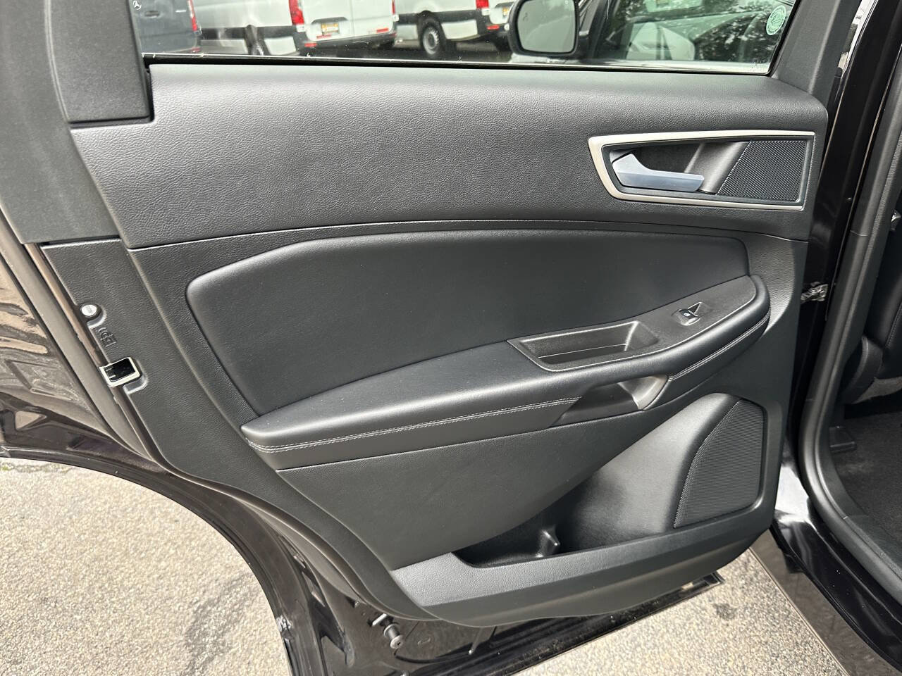 Used 2024 Ford Edge SEL image 12