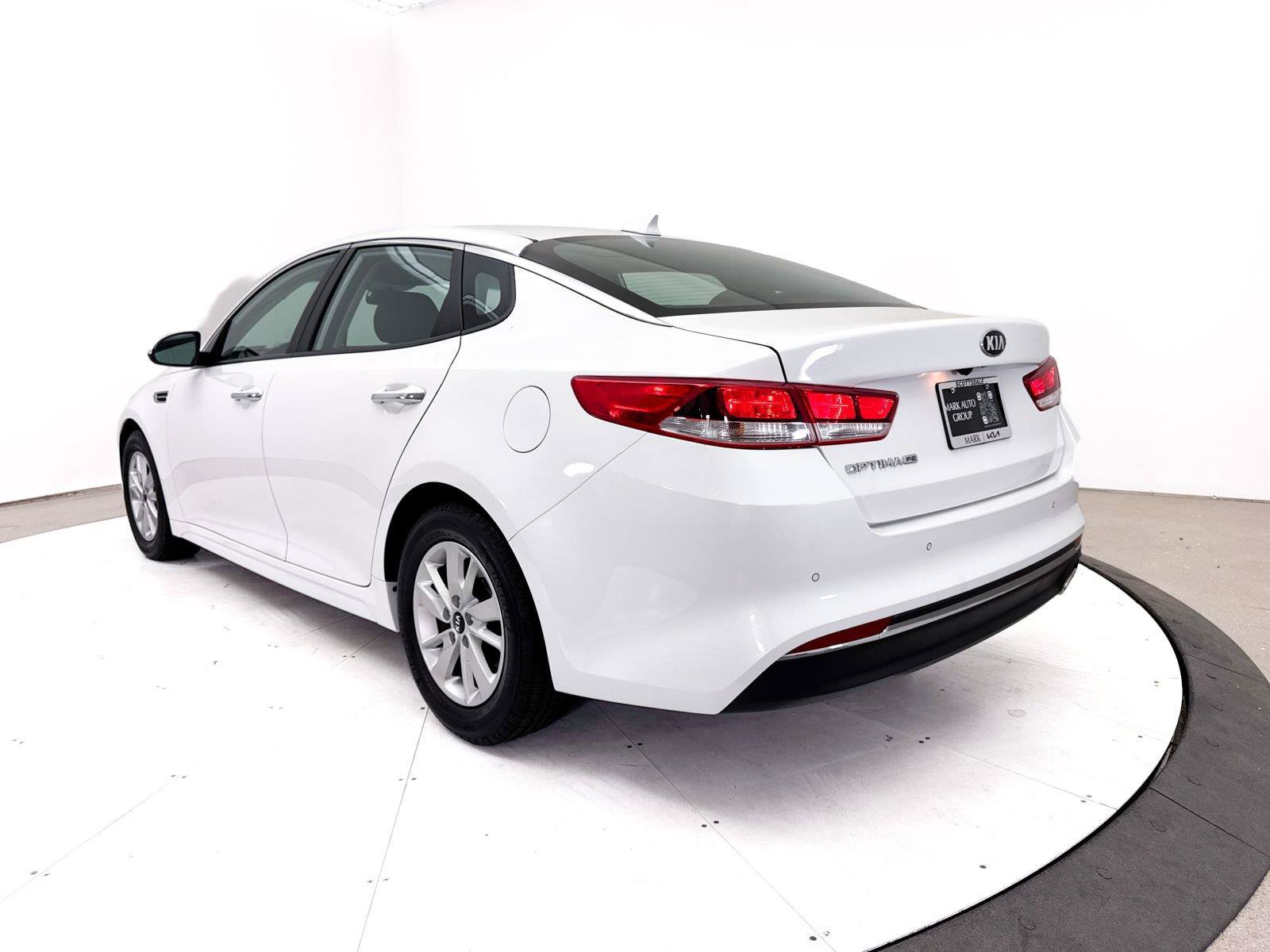 Used 2018 Kia Optima LX FWD image 14