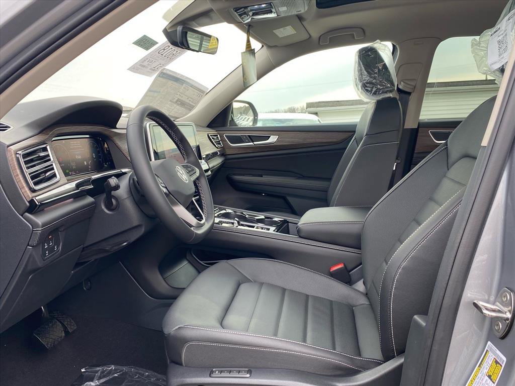 New 2026 Volkswagen Atlas SEL image 8