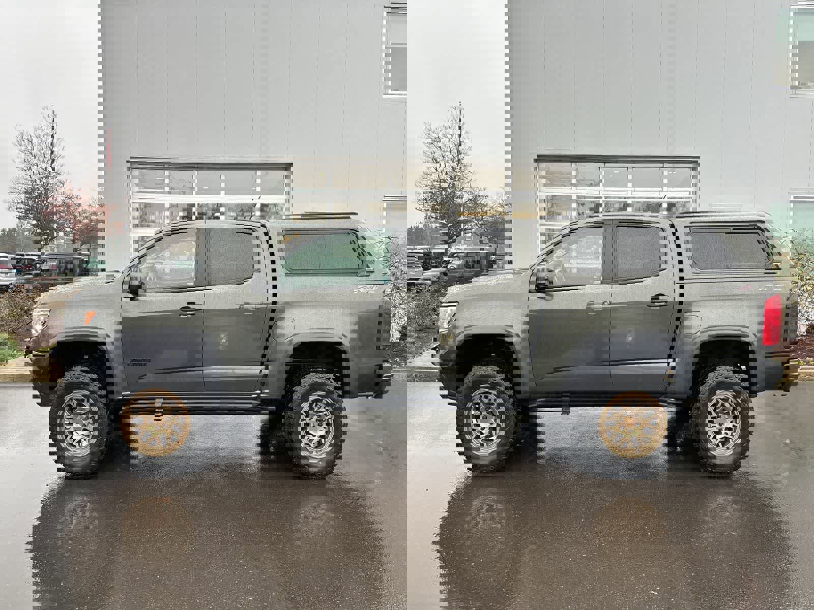 Used 2017 Chevrolet Colorado ZR2 image 2