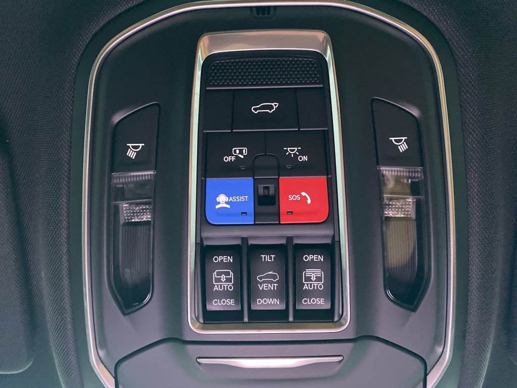 New 2025 Jeep Grand Cherokee L Summit w/ Obsidian Package image 36