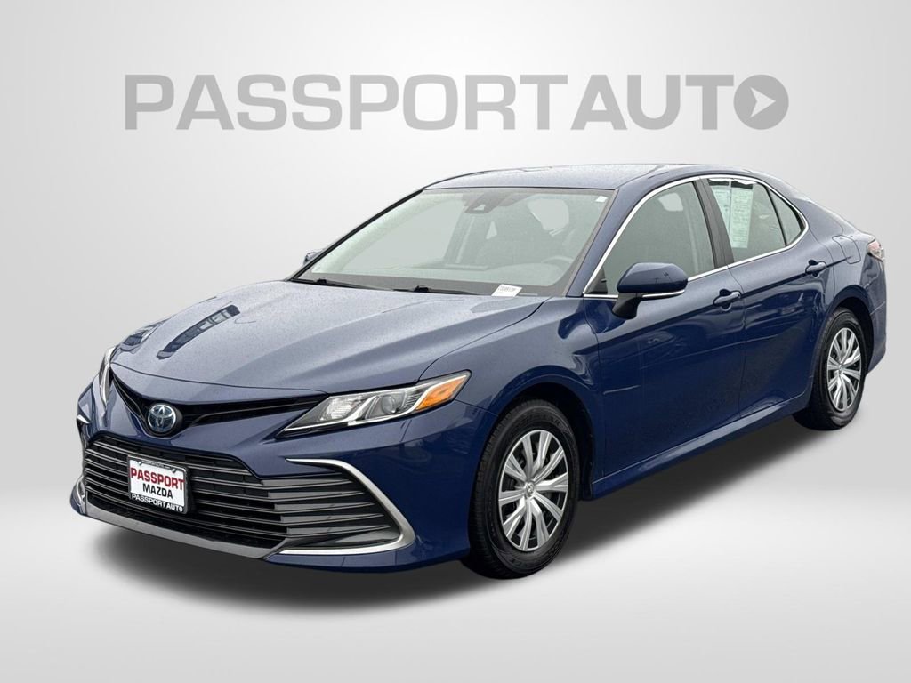 Used 2023 Toyota Camry LE image 1