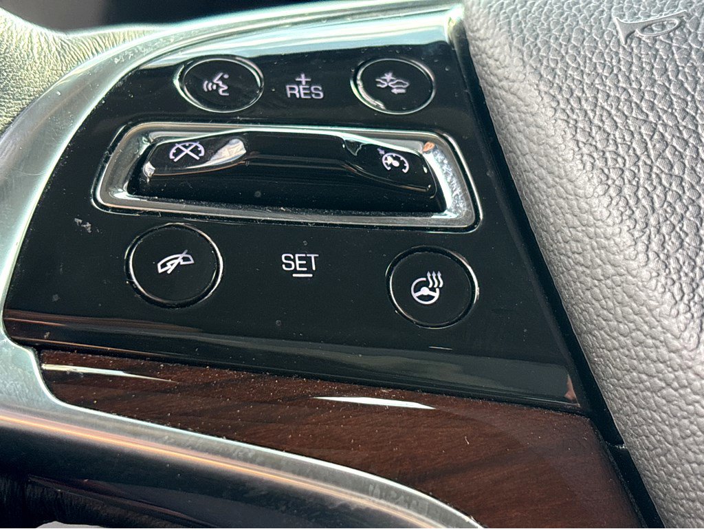 Used 2020 Cadillac Escalade Luxury image 18