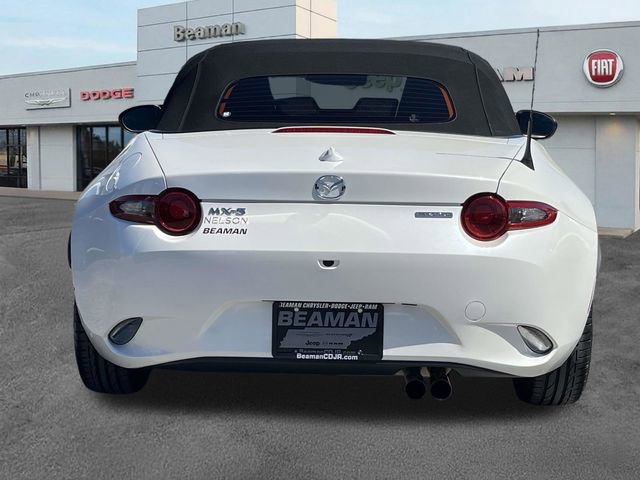 Used 2022 MAZDA MX-5 Miata Grand Touring RWD image 6