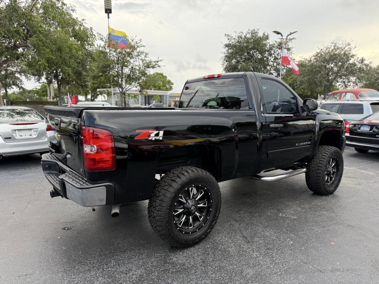Used 2012 Chevrolet Silverado 1500 LT w/ Interior Plus Package image 6