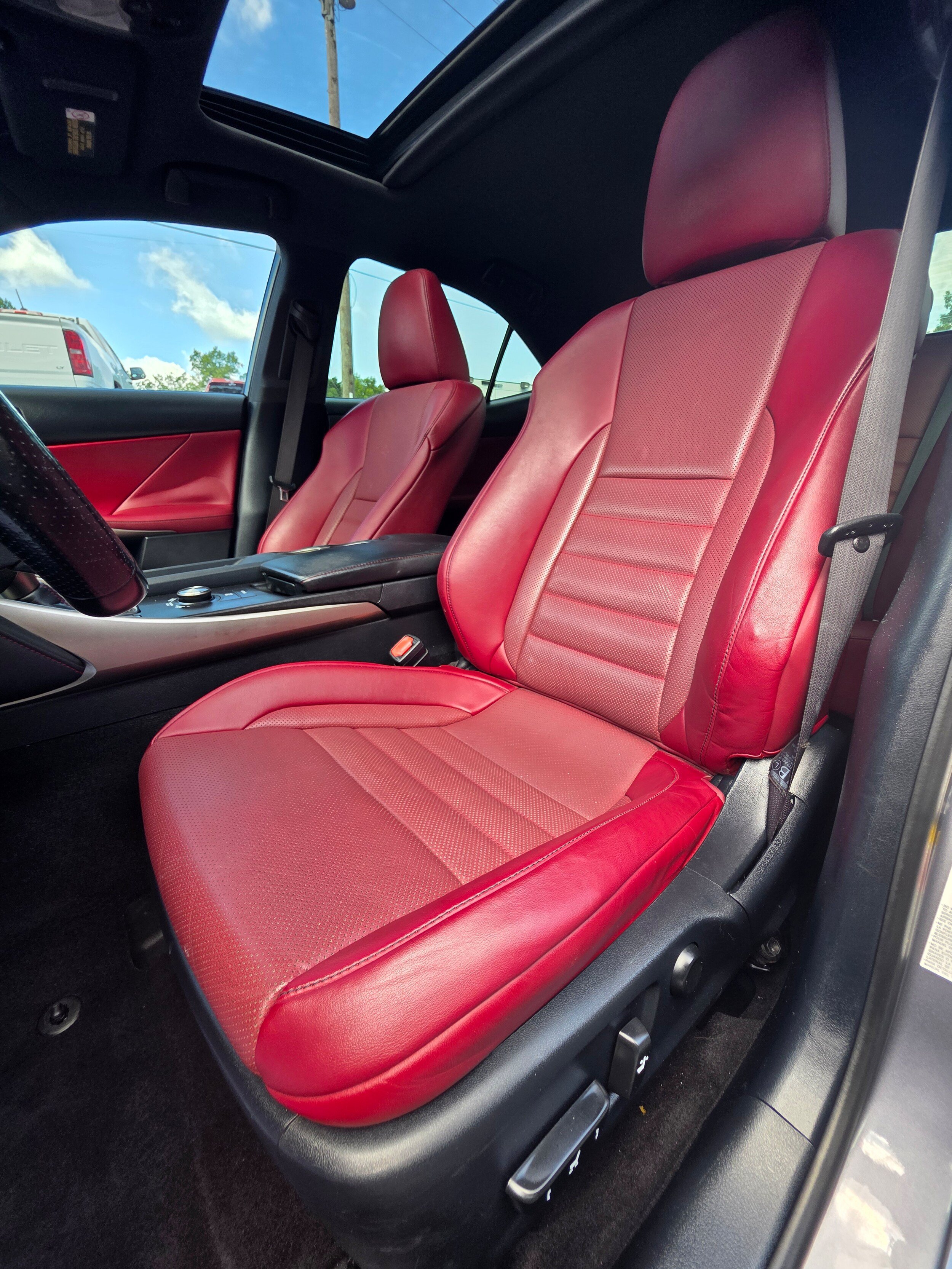 Used 2018 Lexus IS 300 F Sport RWD image 21