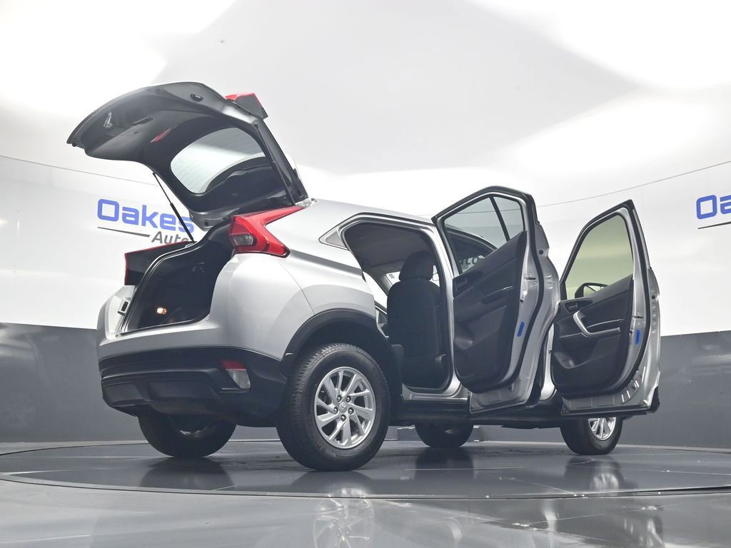 Used 2018 Mitsubishi Eclipse Cross ES AWD/4WD image 57