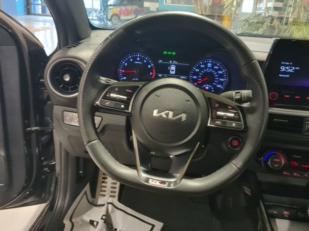 Used 2024 Kia Forte GT-Line w/ GT-Line Premium Package image 2