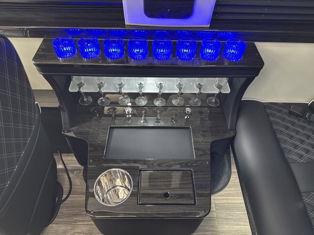 Used 2023 Mercedes-Benz Sprinter 3500 image 48