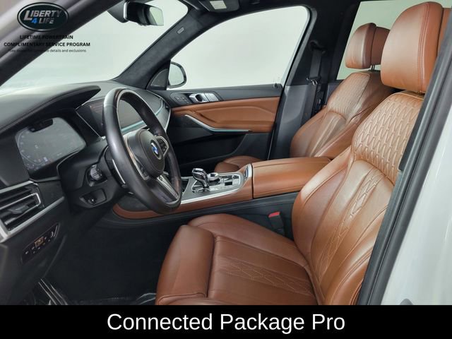 Used 2021 BMW X7 M50i image 13