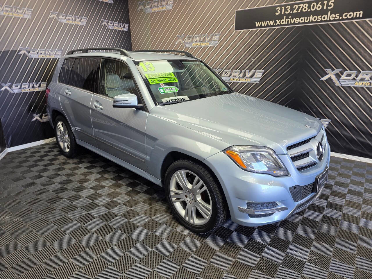 Used 2013 Mercedes-Benz GLK 350 4MATIC image 8