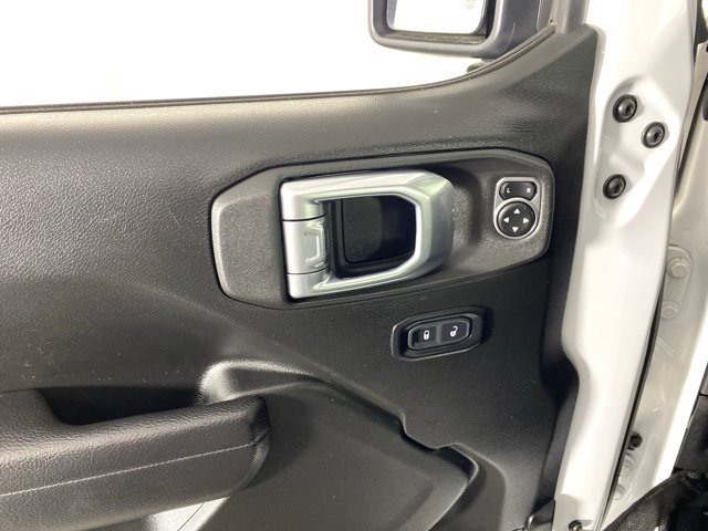 Used 2023 Jeep Wrangler Unlimited Rubicon 4xe w/ Cold Weather Group AWD/4WD image 16